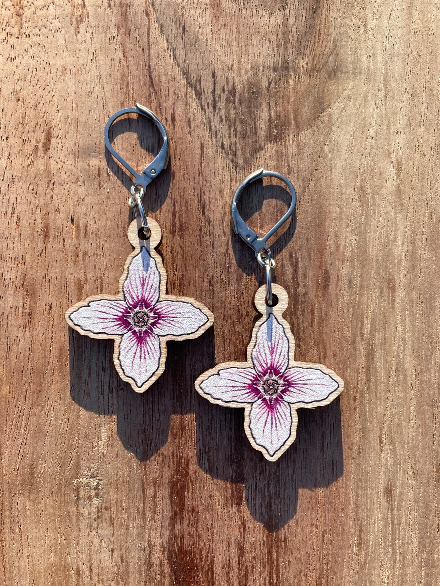 Painted Trillium Four-Petaled “Quillium” Wooden Earrings in Small