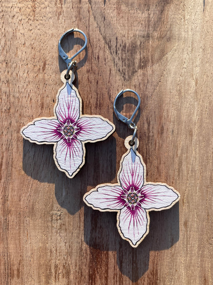 Painted Trillium Four-Petaled “Quillium” Wooden Earrings in Large