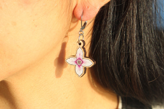 Painted Trillium Four-Petaled “Quillium” Wooden Earrings in Small